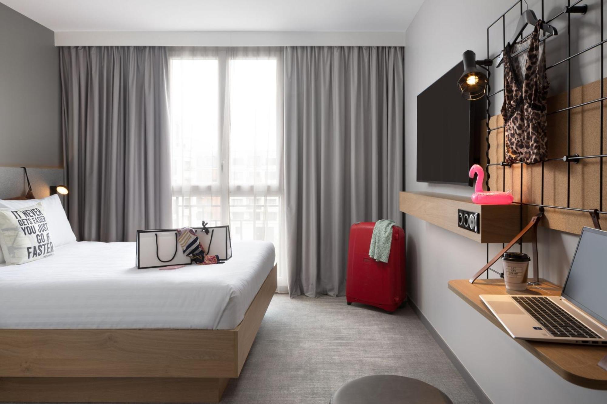 Moxy Paris كلامار المظهر الخارجي الصورة