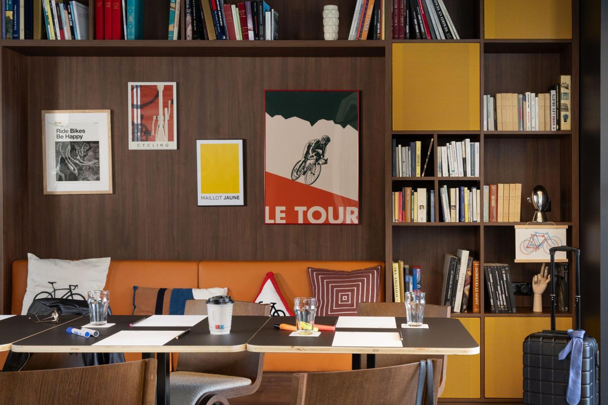 Moxy Paris كلامار المظهر الخارجي الصورة